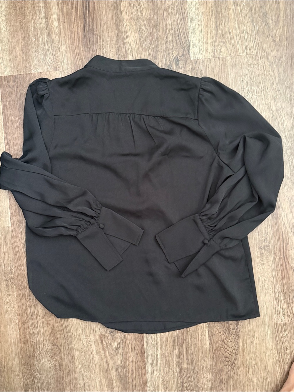 Banana Republic Black Split-Neck Long-Sleeve Puff Cuff Blouse SMALL PETITE - Picture 5 of 7